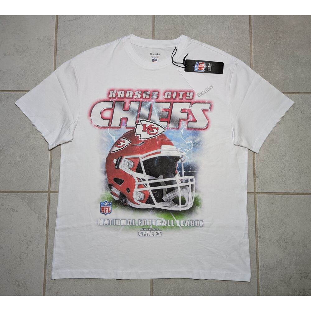 Kansas City Chiefs Men's Small Graphic Bershka Short Sleeve T-Shirt White NEW